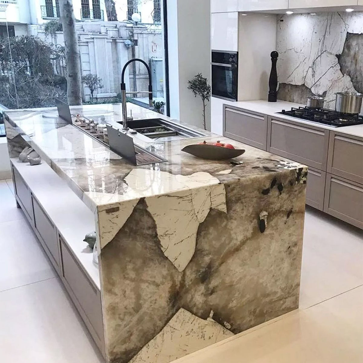 Patagonia quartzite - Image 2
